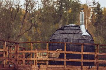 Фото номера Двухместный номер Делюкс с 1 кроватью Отель Riverbed inn ÖÖD mirror house and Iglucraft sauna by river г. Kanaküla 8
