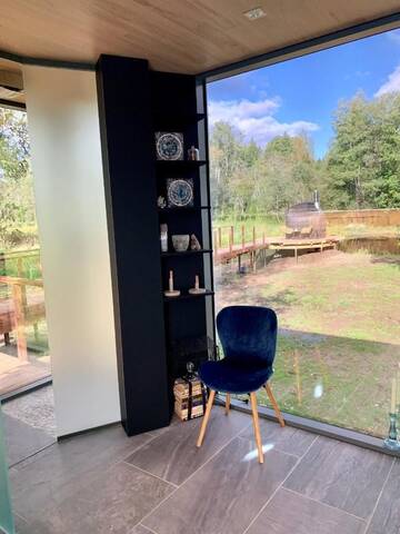 Фото номера Двухместный номер Делюкс с 1 кроватью Отель Riverbed inn ÖÖD mirror house and Iglucraft sauna by river г. Kanaküla 16