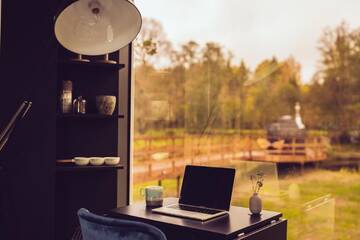 Фото номера Двухместный номер Делюкс с 1 кроватью Отель Riverbed inn ÖÖD mirror house and Iglucraft sauna by river г. Kanaküla 17