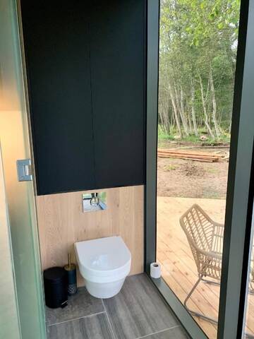 Фото номера Двухместный номер Делюкс с 1 кроватью Отель Riverbed inn ÖÖD mirror house and Iglucraft sauna by river г. Kanaküla 14